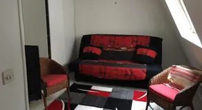 Cosy Holidays Room - Image 3