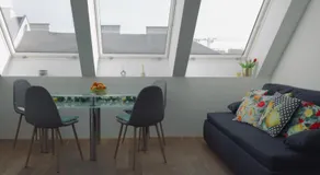 Apartment with a terrace - Image 4