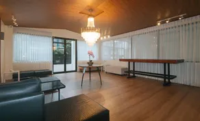 RedDoorz at Zenova Hotel - Image 3