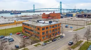 420 Friendly Industrial Loft Near Downtown Detroit - Image 3