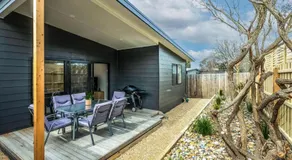 The House with the Orange Door, Inverloch - Image 4
