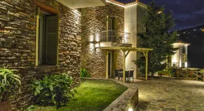 Iro Suites - Image 4