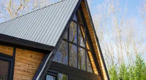 Pentalow Cabin - Image 4