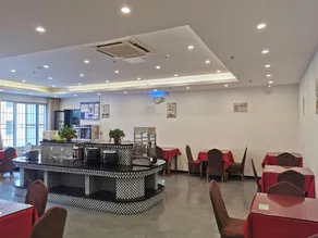 GreenTree Inn JiangXi JiuJiang Railway Station Front HongXiang Business Hotel - Image 5