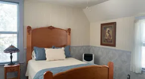 Mount Shasta Ranch Bed and Breakfast - Image 2