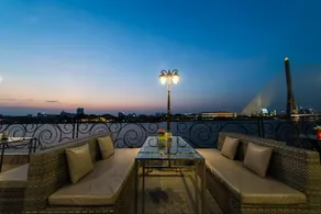 V Varee Bangkok - Image 2