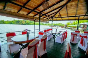 Shiny Lakeside Resort - Image 3