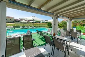 Akis Villa Studios & Apartment with Pool by Hotelius - Image 5