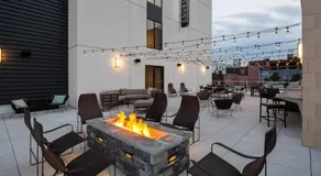 Courtyard by Marriott Knoxville Downtown - Image 2