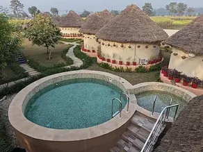 Forest Mud Villas - Image 2