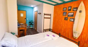 The Flying Pig Beach Hostel Age 18 to 40 - Image 2