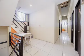 Hotel C18 @ Cibaduyut Mitra RedDoorz - Image 3