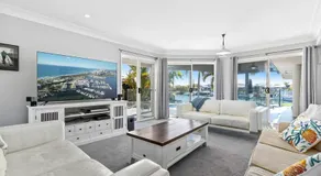 Voyagers Resort - Stunning home! - Image 2