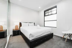 Waterloo 2Br Modern Apartment Nature Park - Image 3