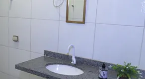 Hostel ElianeMS Quartos Privativos com Banheiro - Image 4