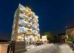 Olagi Hotel 2 - Image 2