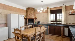 Ferienhaus 'El Desafío De Las Águilas' mit Blick auf den See, Wi-Fi und Klimaanlage - Image 5