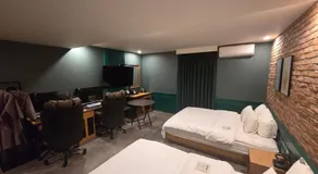 Mc9Hotel - Image 3
