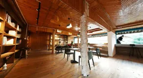 Party House - Image 5
