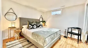 Luxury 4 bedroom 2 bath Lake Views - Image 2