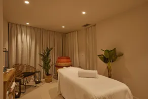 Alua Calvia - Image 3