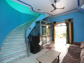 OYO Hotel Dolly - Image 2
