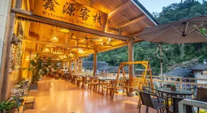 Nanjing Tulou Xinyuan HomeStay - Image 4