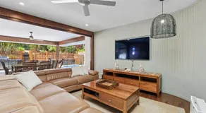 La Playa - Pool, Gym, Fire Pit, pets OK - Image 3