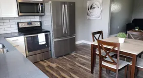 Downtown Bungalow- 2 bedroom - Image 5