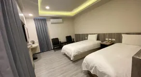 New KM Hotel - Image 2