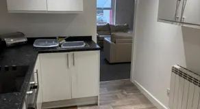 Quiet Sleeps 7 Notts City Transport, Motorpoint Trent Bridge Basement - Image 2