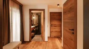 Family room, shower, toilet, 2 bed rooms - Image 4