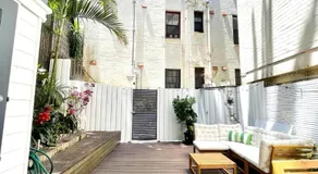 City Secret Garden House in Sydney - Image 5