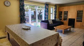 Pelican Accommodation Ottery - Image 2