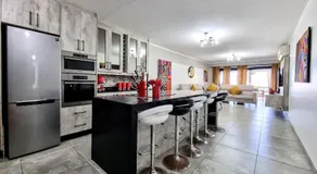 unit 55 la pirogue - Image 2