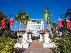B2 Riverside Colonial Hotel - Image 5