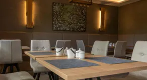 Hotel fine art UG - Image 2