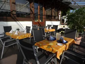 Hotel Restaurant Thum - Image 3