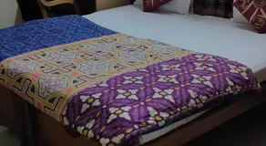 Apartment Home Stay - Image 2