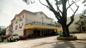 On Hotel - Image 3