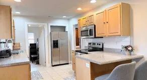 Charming Family Ranch Home Pet Friendly Fenced Yard - Image 3