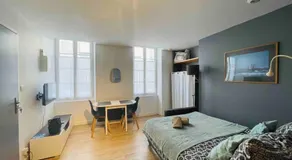 Studio moderne rénové - Image 2