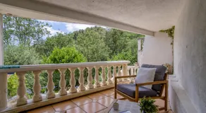 CHARMANT 2 PIECES DANS VILLA INDIVIDUELLE TERRASSES JARDIN - Image 4