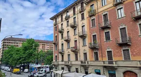Porta Susa centro, balconi, condizionato, wifii e parcheggio - Image 2