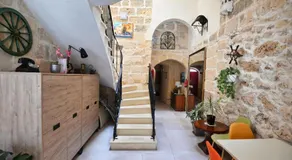 The Cloisters Bed And Breakfast - Image 3