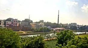 Varanasi River View Holiday Homestay Dormitory and Hostel - Image 2