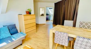 Trendige Dachgeschosswohnung in Connewitz - 3 Schlafbereiche - Platz für bis zu 5 Personen - tolle Lage und öffentliche Verkehrsmittel - Image 2