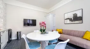 Vibrant 2 BR flat in Victorian house, Earl's Court - Image 3