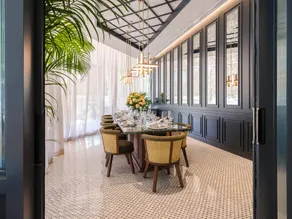The Robertson House by The Crest Collection - Image 2