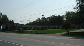 Red Rose Motel - Image 5